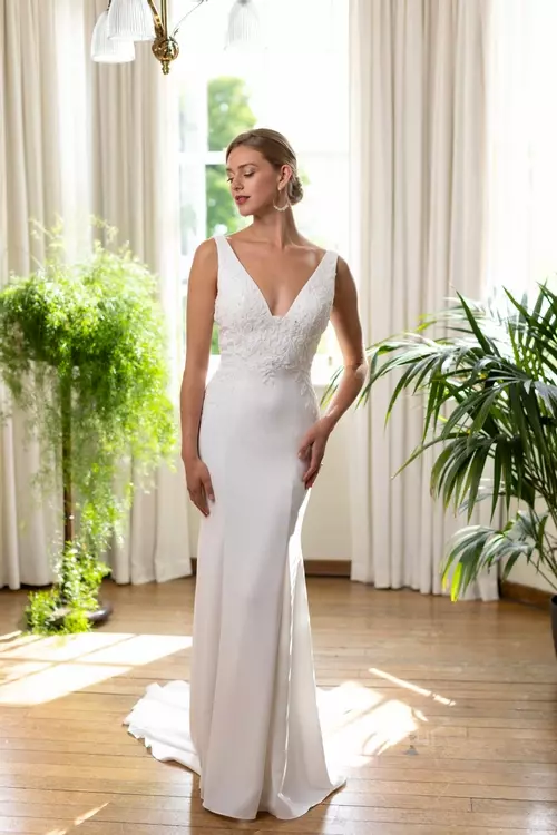 Melbourne W428 Modern Simple Lace Crepe Wedding Dress True Bride